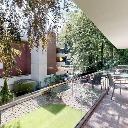 White Pearl 1.07 تيميندورفير ستراند
